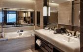Туры в отель The Ritz-Carlton Hong Kong Туры в отель The Ritz-Carlton Hong Kong