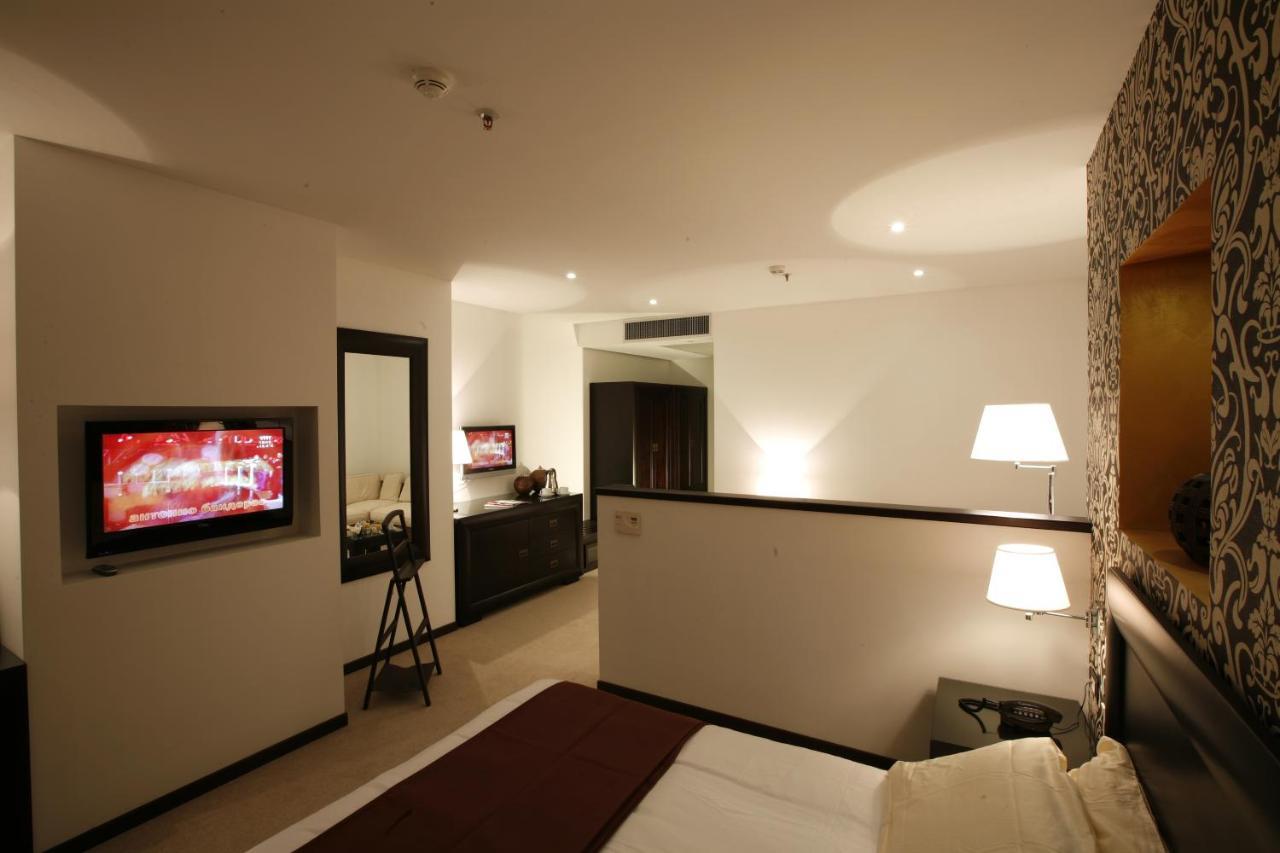 Mira Hotel 3*