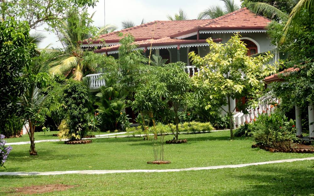 Bougainvilla Hotel