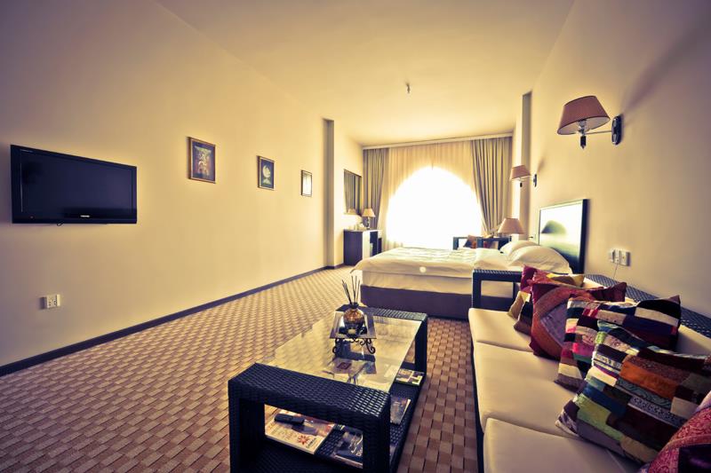 Karvan Palace Hotel & Resort 4*