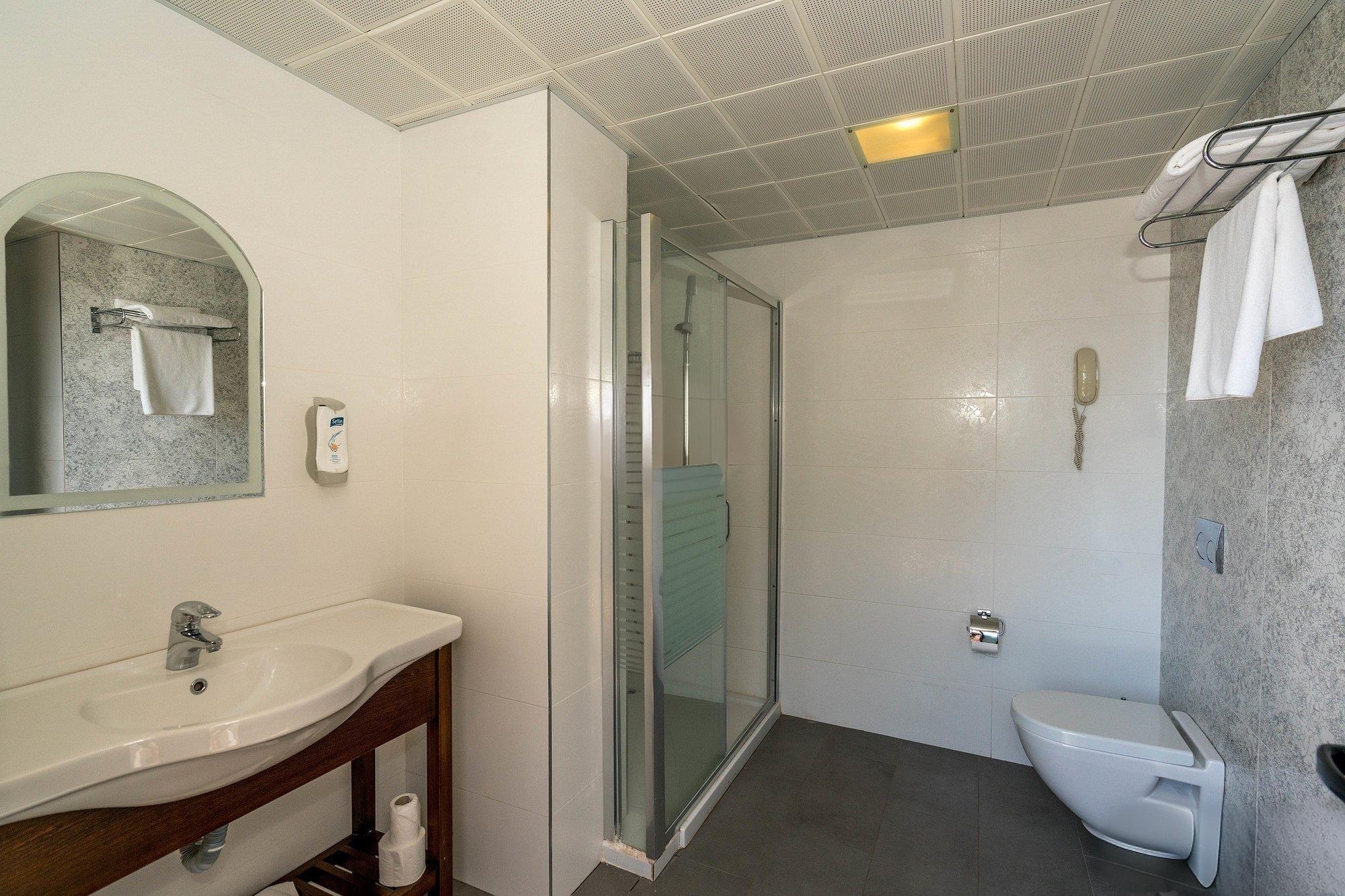 Pasa Garden Beach Hotel 4*