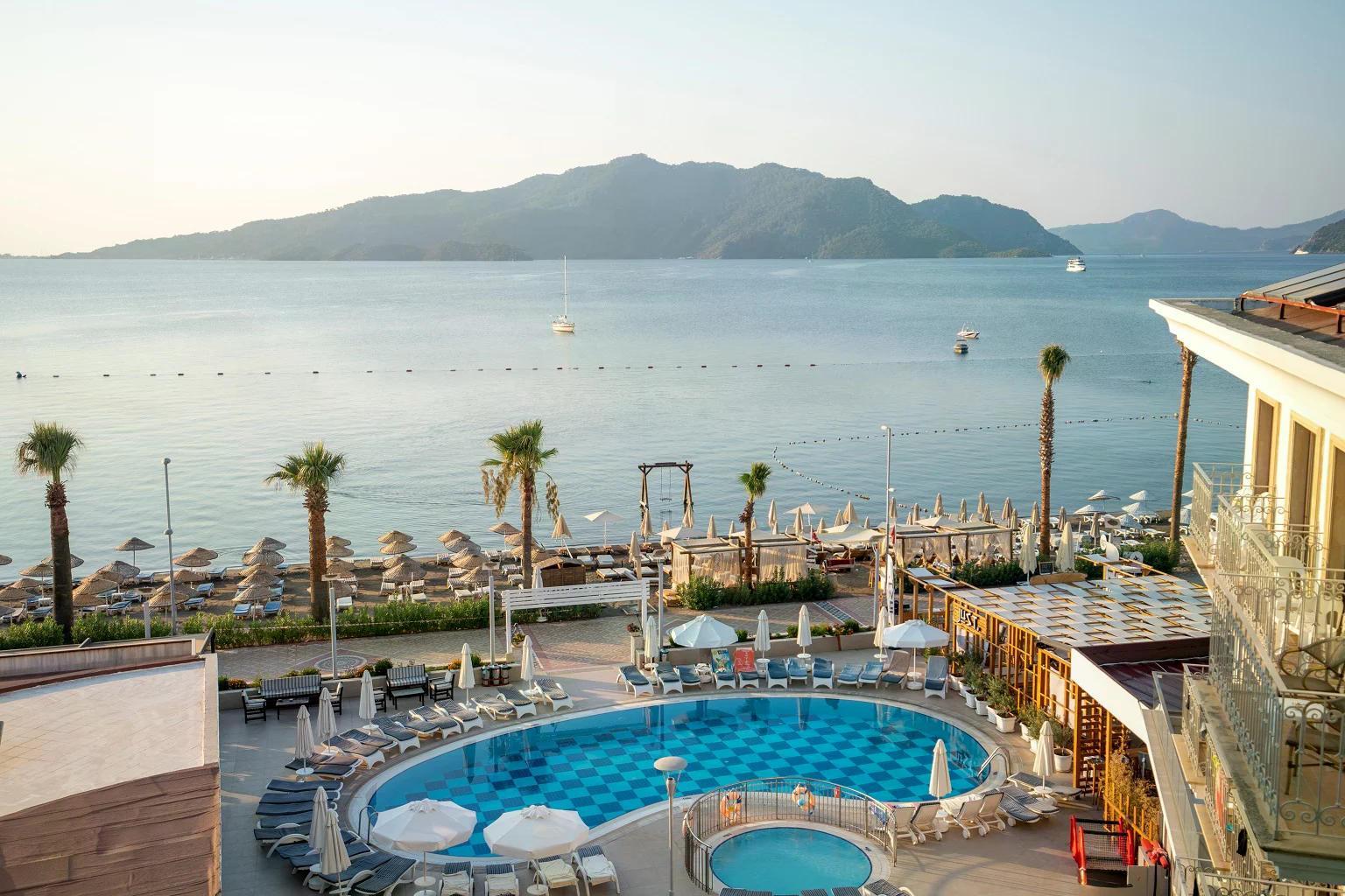 Pasa Garden Beach Hotel 4*