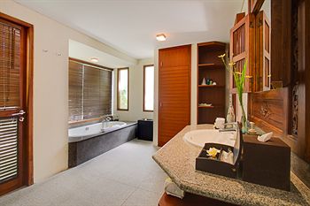 Balibaliku Beach Front Luxury Private Pool Villa 4*