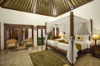 Balibaliku Beach Front Luxury Private Pool Villa 4*