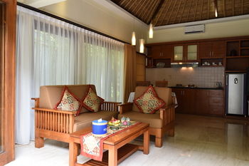 Balibaliku Beach Front Luxury Private Pool Villa 4*