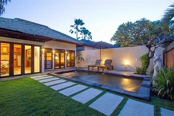 Balibaliku Beach Front Luxury Private Pool Villa 4*