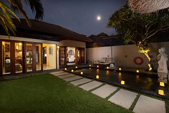 Balibaliku Beach Front Luxury Private Pool Villa 4*