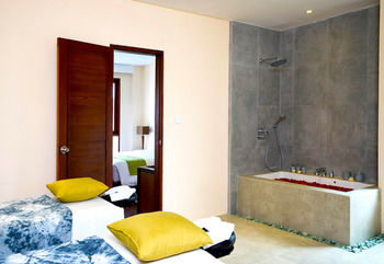 The Samata 4*