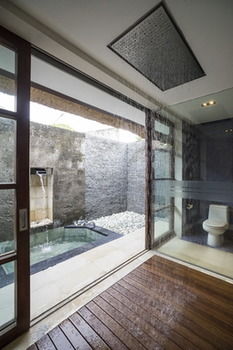 The Samata 4*