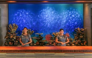 Two Seasons Coron Bayside Hotel 4*