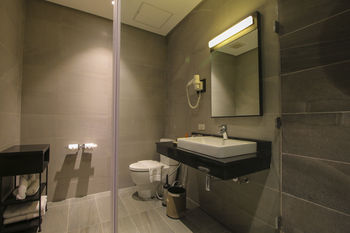 Two Seasons Coron Bayside Hotel 4*