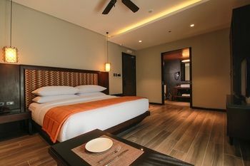 Two Seasons Coron Bayside Hotel 4*