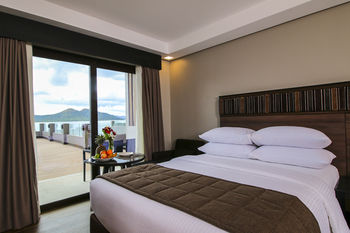 Two Seasons Coron Bayside Hotel 4*