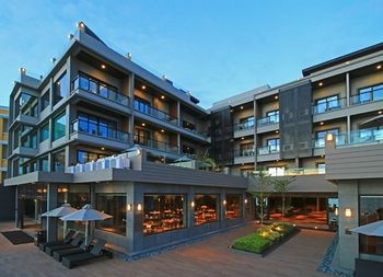 Two Seasons Coron Bayside Hotel 4*