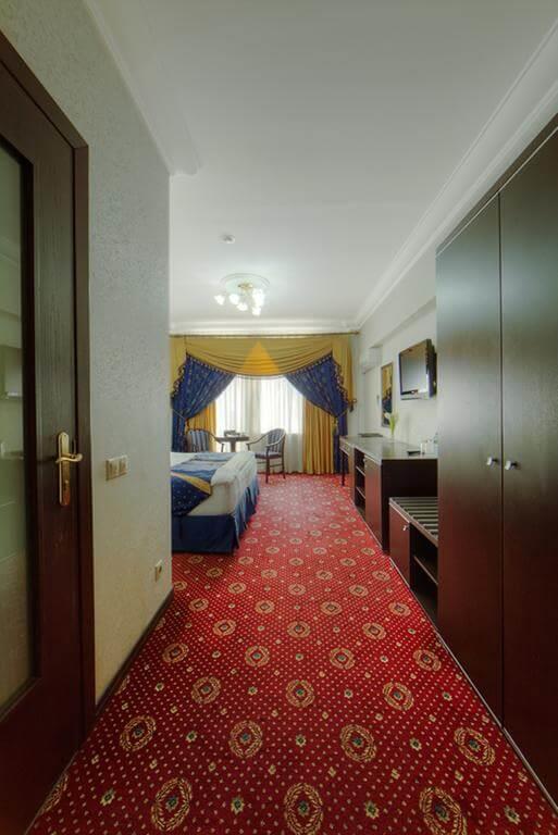 Туры в Moscow Holiday Hotel