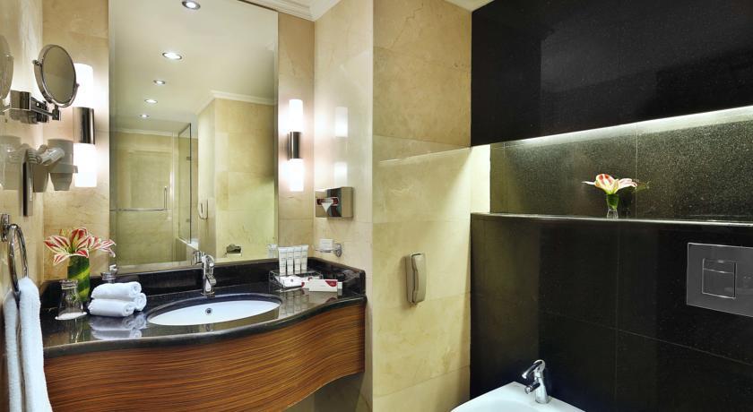 Crowne Plaza Amman 4*