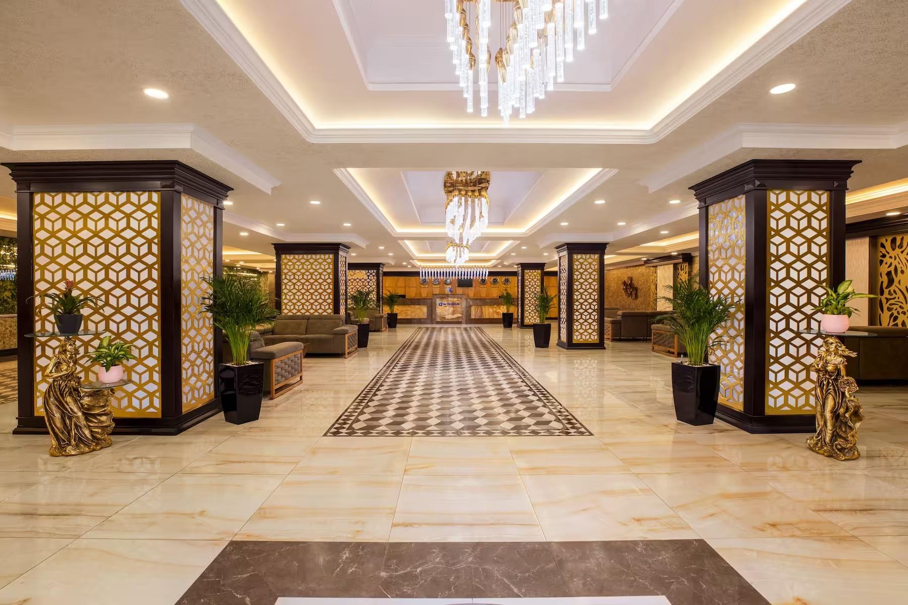 Wyndham baku hotel. Wyndham Baku. Wyndham Hotel Baku. Ramada Baku 5. Wyndham Hotels & Resorts.