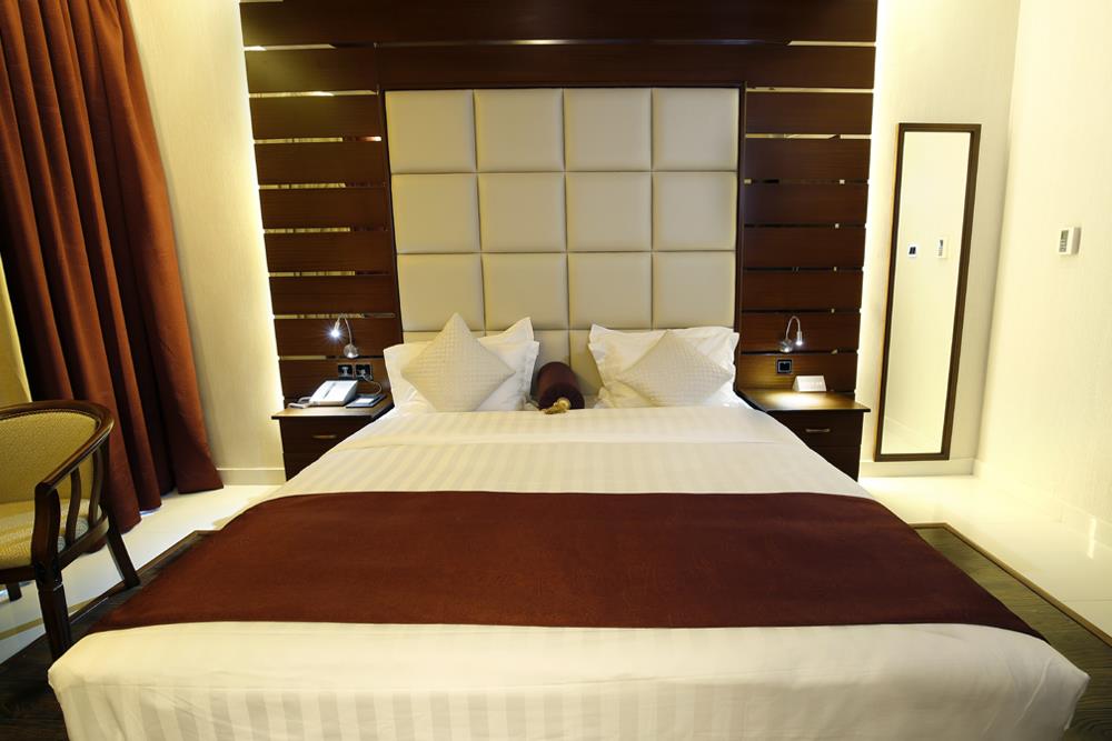 Queen Palace Hotel 4*