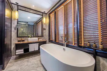 Koi Resort & Spa 5*