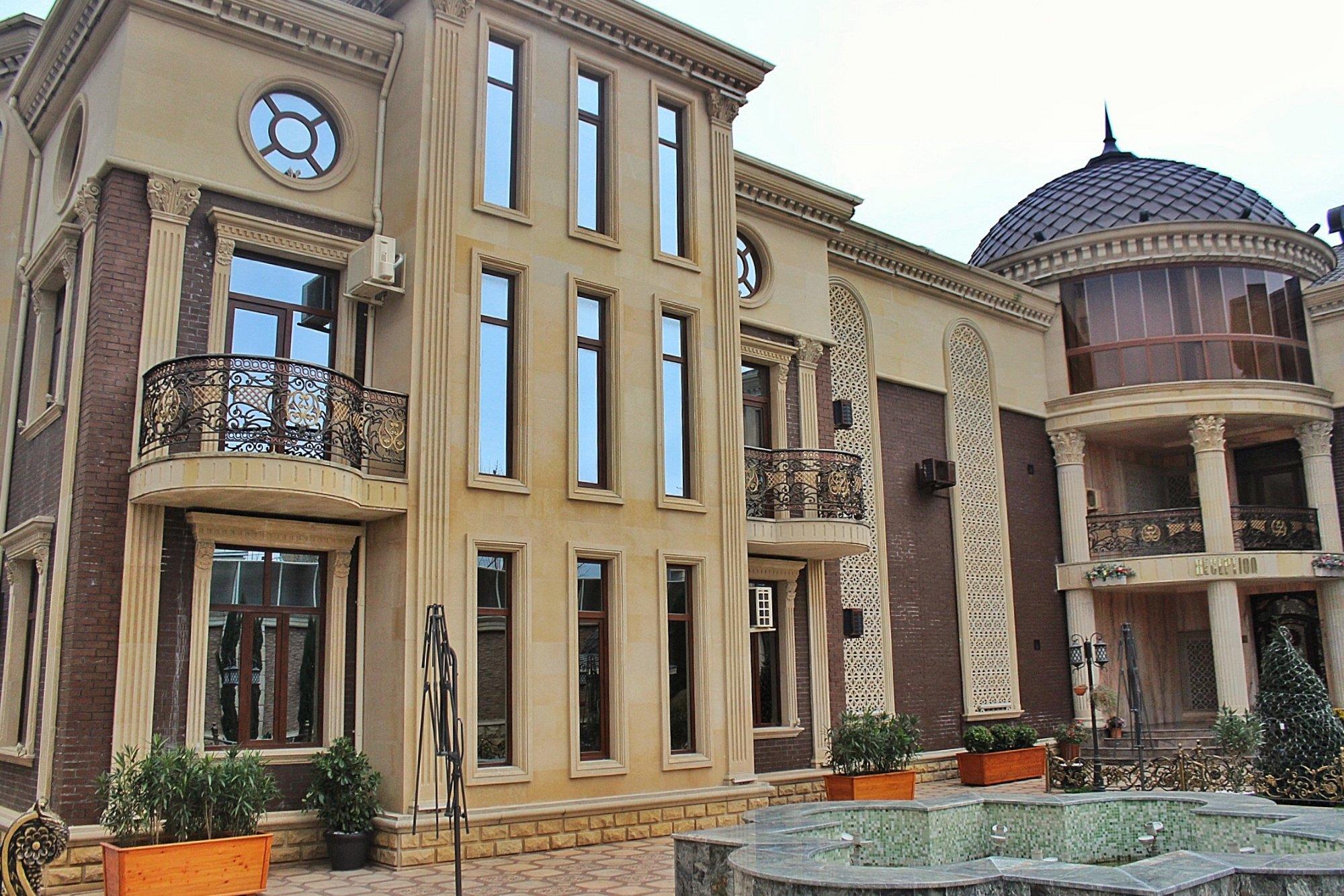 Отели азербайджана на берегу. Резиденция Загульба Баку. Manor Hotel Baku. Corniche Hotel Baku - (Баку).