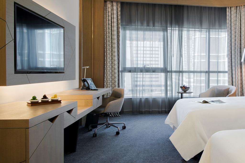 Pearl Rotana - Capital Centre 4*