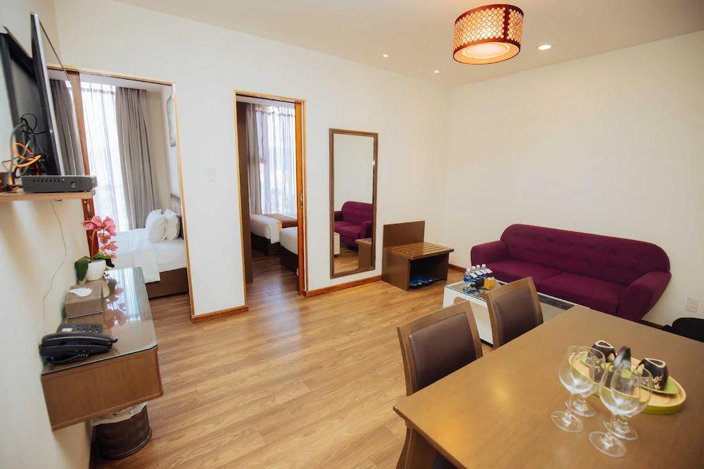 Danaciti Hotel 4*