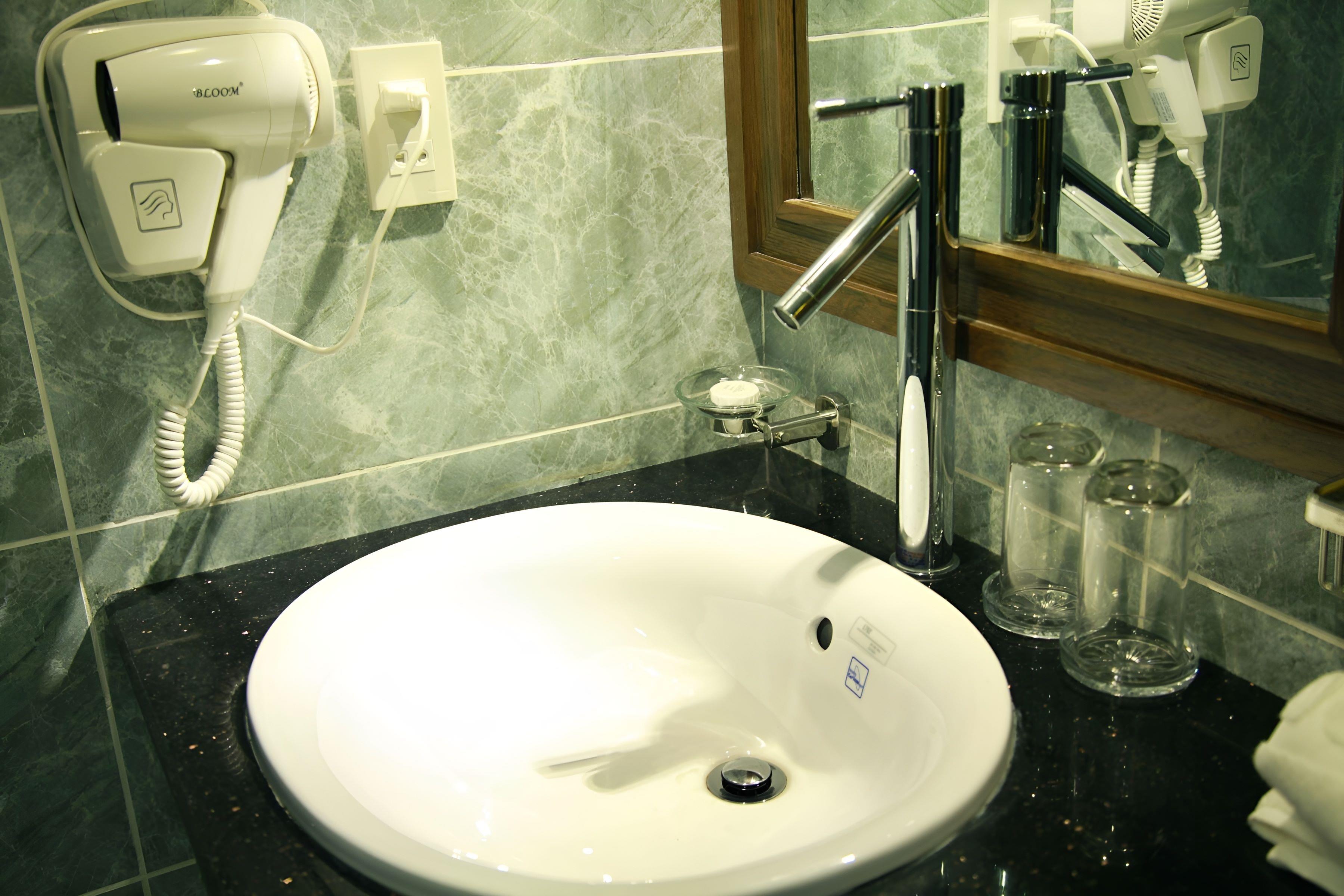 Danaciti Hotel 4*
