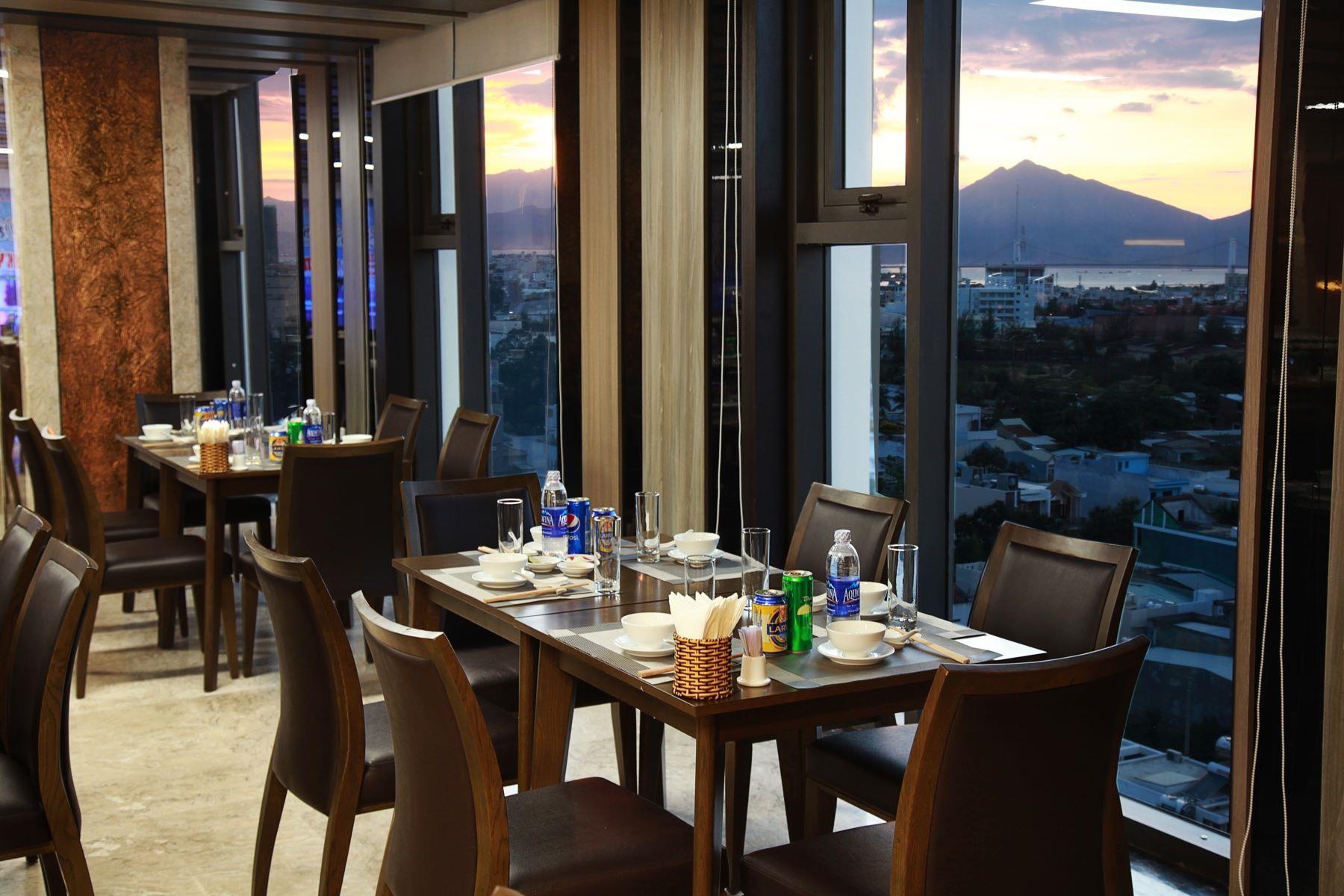 Danaciti Hotel 4*