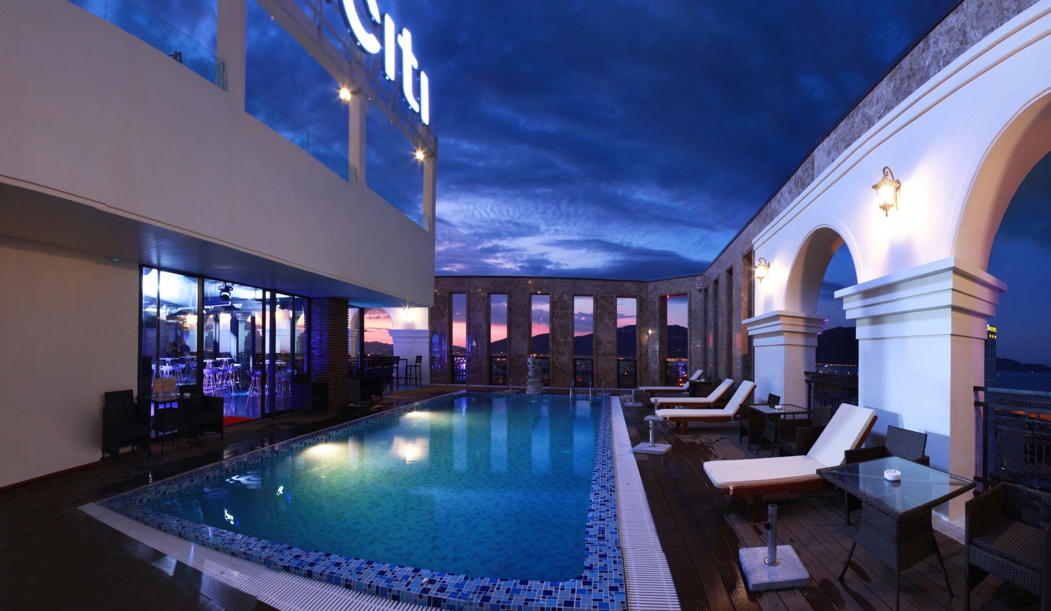 Danaciti Hotel 4*