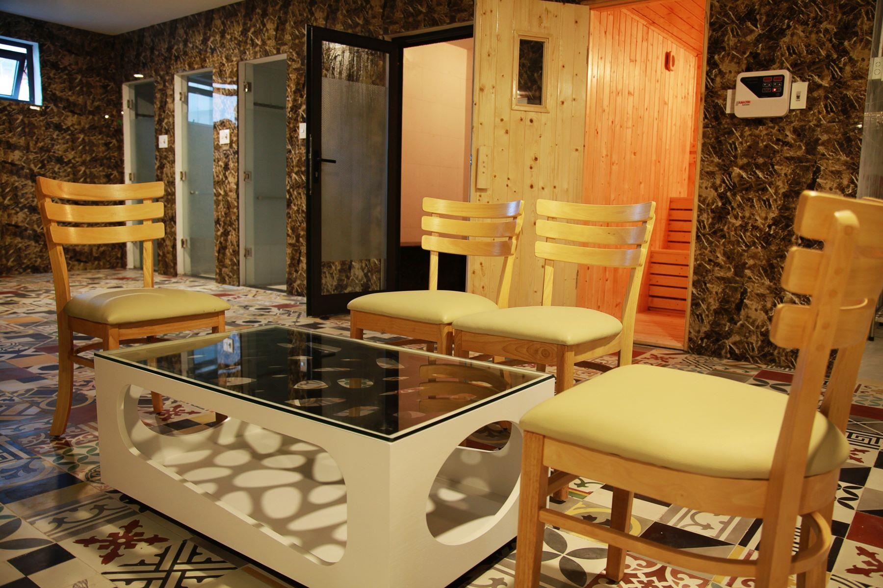 Danaciti Hotel 4*