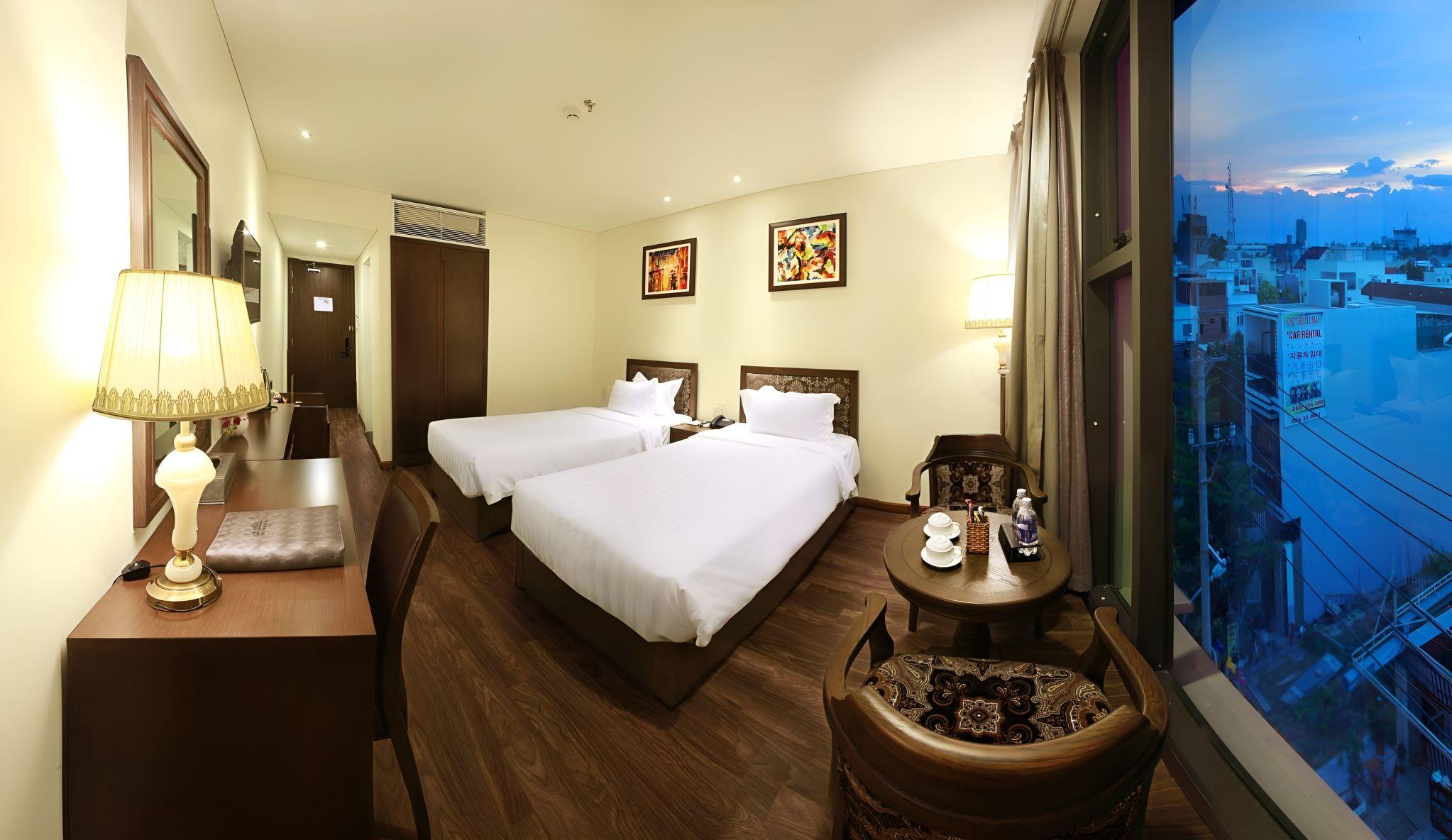 Danaciti Hotel 4*