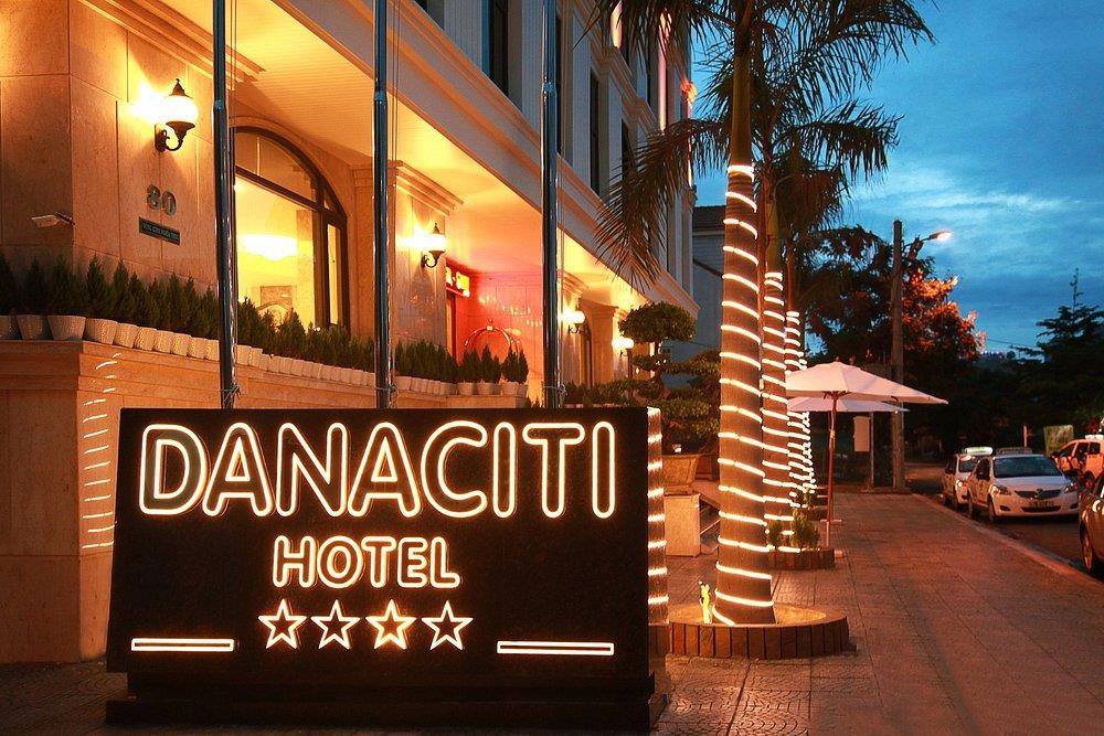 Danaciti Hotel 4*