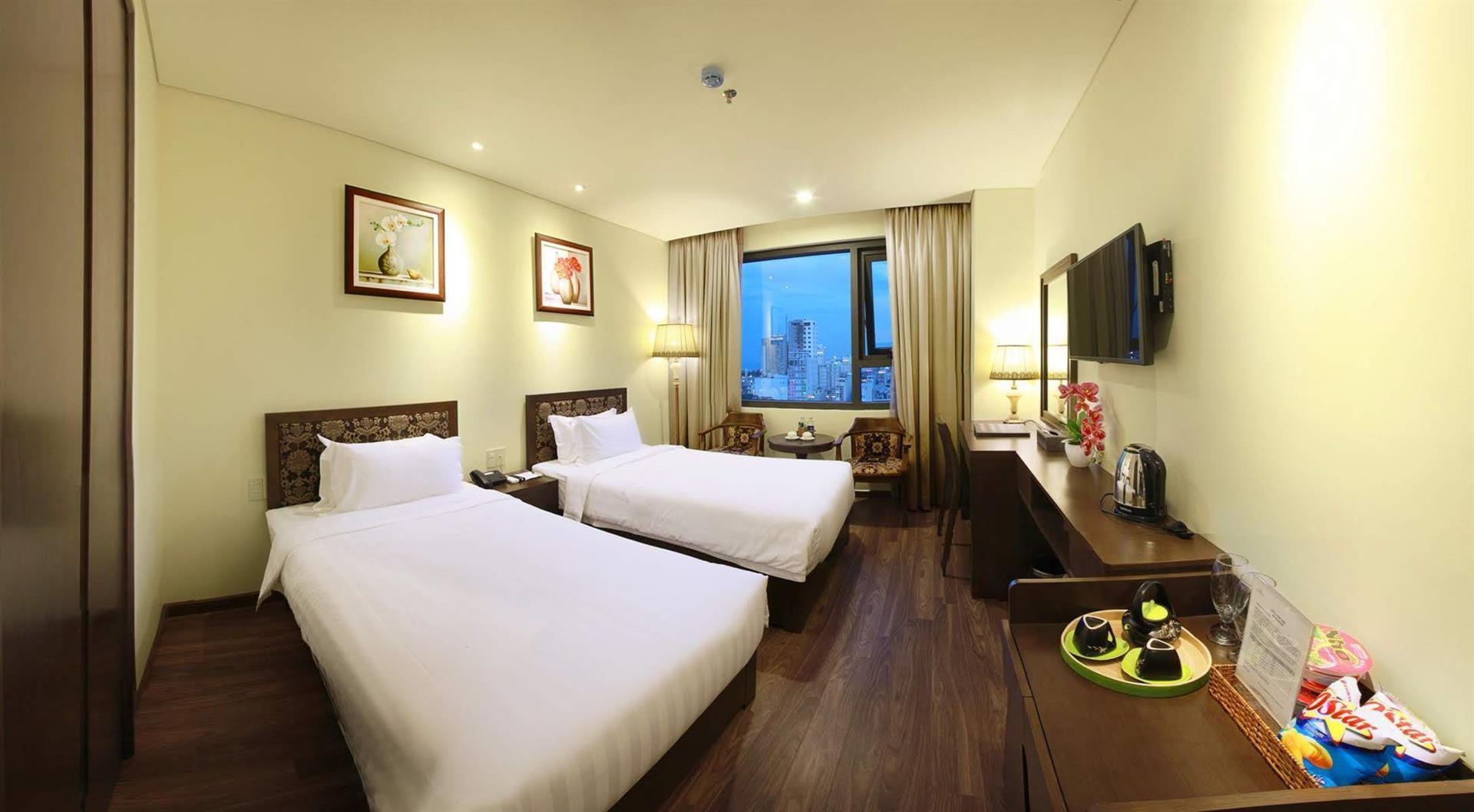 Danaciti Hotel 4*