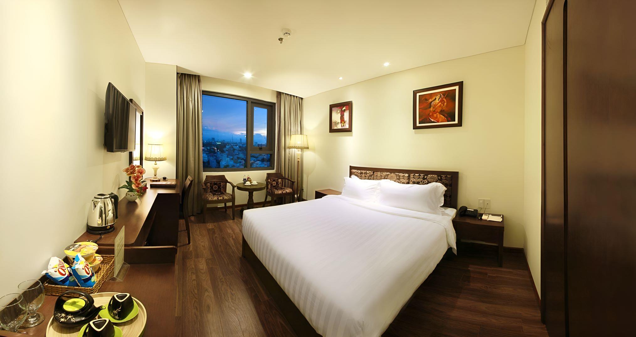 Danaciti Hotel 4*