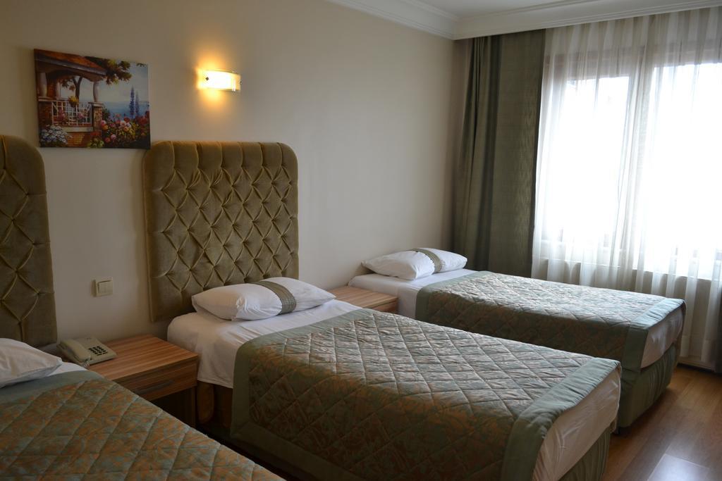 Grand Ant Hotel 3*