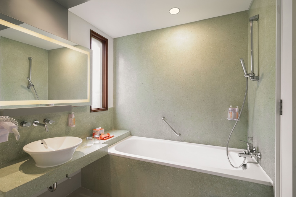 Harris Hotel Raya Kuta - Bali 4*