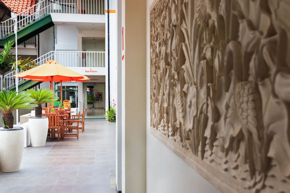 Harris Hotel Raya Kuta - Bali 4*