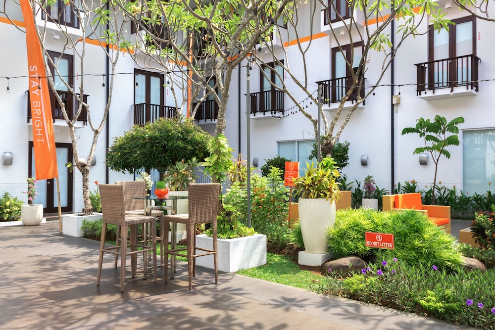 Harris Hotel Raya Kuta - Bali 4*