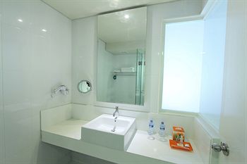 Harris Hotel Raya Kuta - Bali 4*