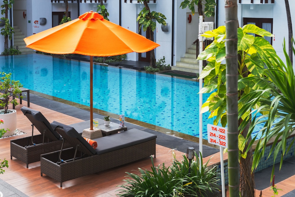 Harris Hotel Raya Kuta - Bali 4*