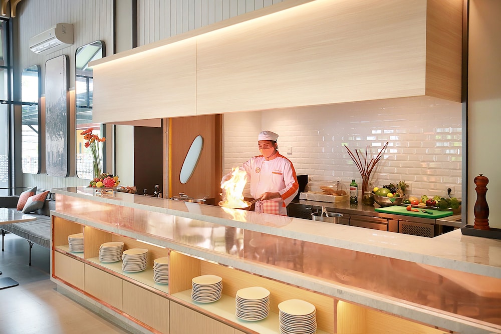 Harris Hotel Raya Kuta - Bali 4*