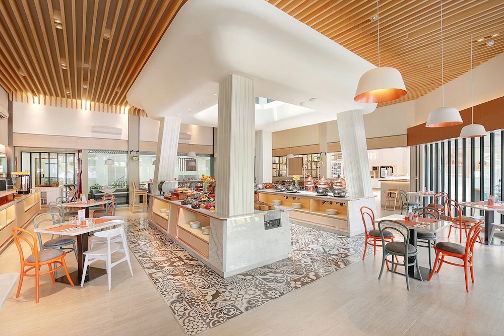 Harris Hotel Raya Kuta - Bali 4*