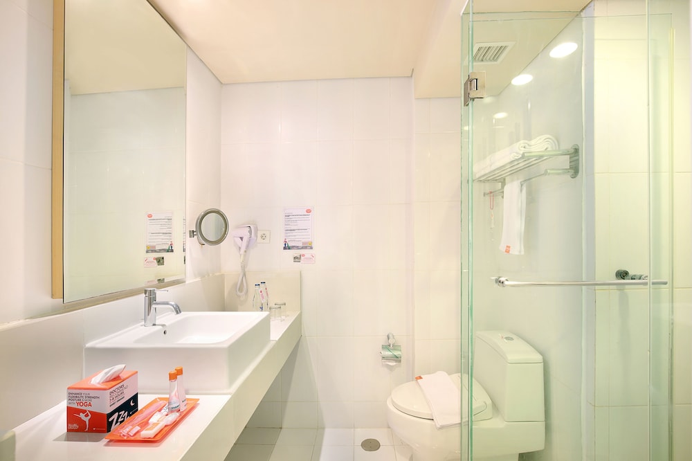 Harris Hotel Raya Kuta - Bali 4*