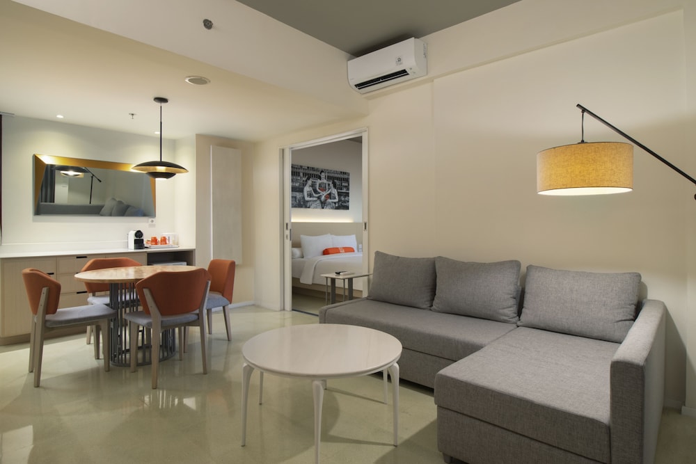 Harris Hotel Raya Kuta - Bali 4*