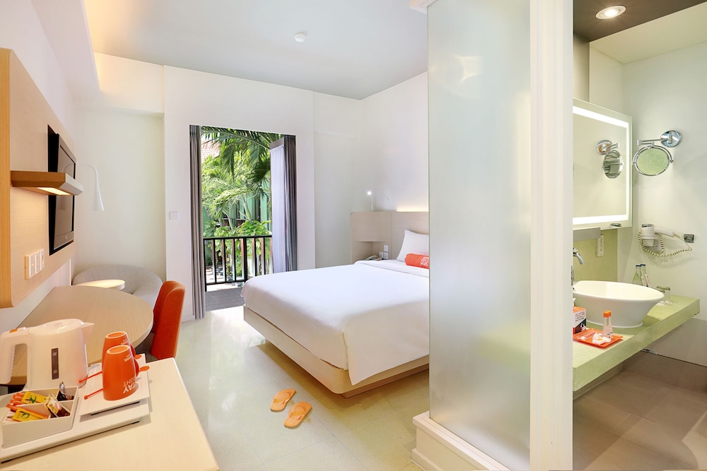 Harris Hotel Raya Kuta - Bali 4*