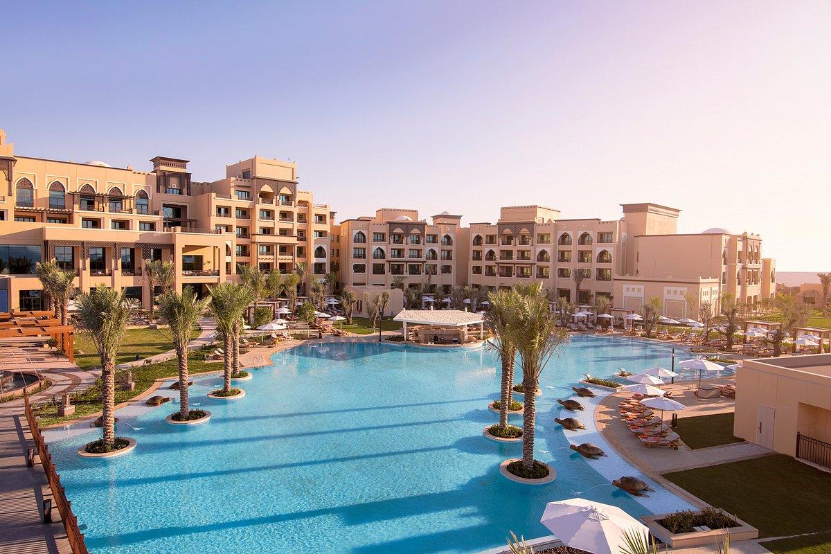 Saadiyat Rotana Resort & Villas 5*