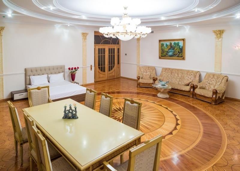 La Villa Hotel Baku 4*