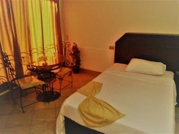 Arabesque Hotel 2*
