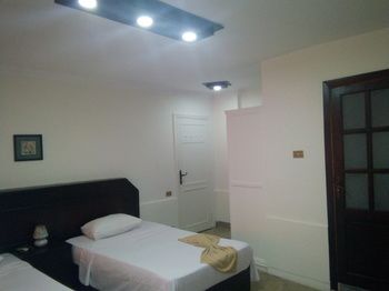Arabesque Hotel 2*