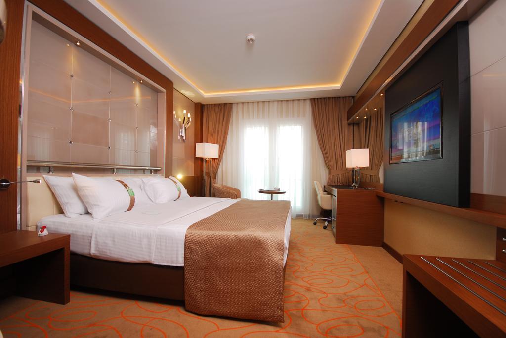 Holiday Inn Ankara - Kavaklidere 5*